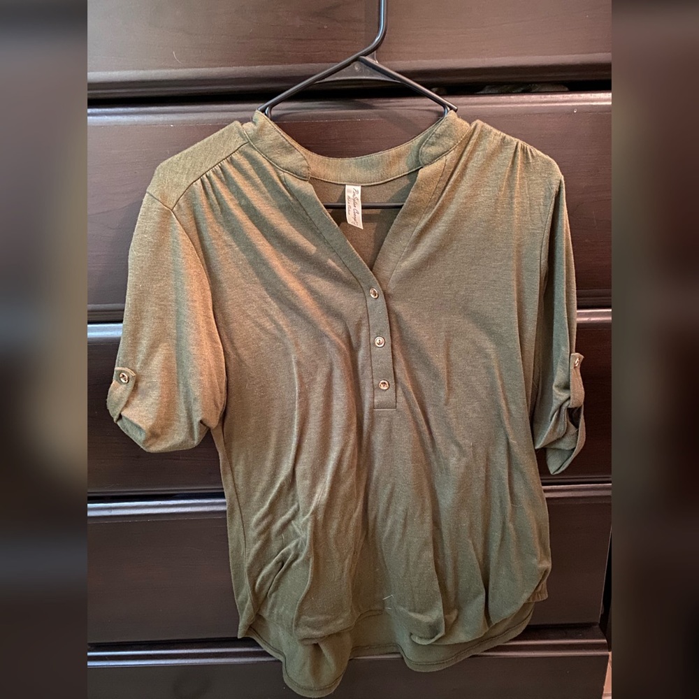 Mid Length Sleeve Blouse